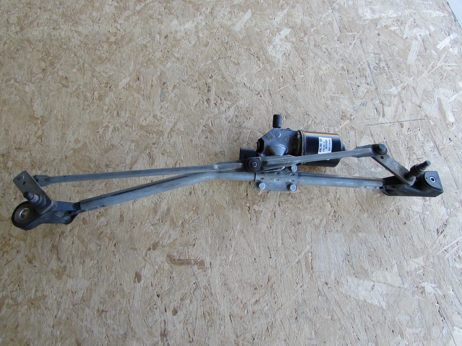 BMW Windshield Wiper Motor and Transmission 61617167281 20032008 E85